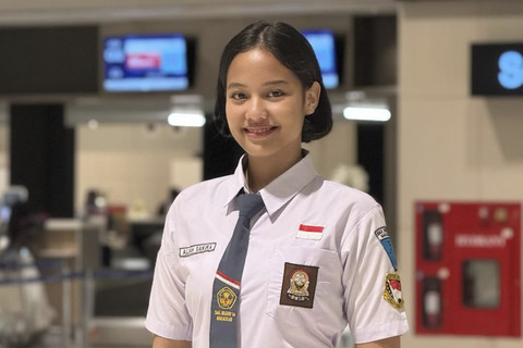 Profil Aliah Sakira, Pembawa Baki di Upacara Penurunan Bendera HUT ke-80 RI