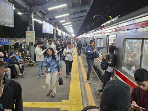 KRL Setop Sementara Perjalanan Imbas Gempa 4,9 M Bekasi