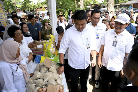 Stabilkan Harga Bahan Pokok, Bobby Gelar Pasar Murah di 33 Kabupaten/Kota