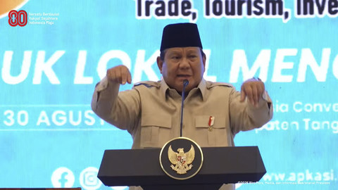 Prabowo Baca 'Indonesia Menggugat': Jangan-jangan Orang PDIP Gak Pernah Baca
