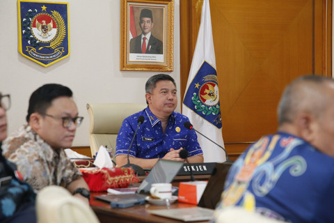 Sekjen Kemendagri Minta Pemda Tinjau Persiapan Gerakan Pangan Murah Serentak