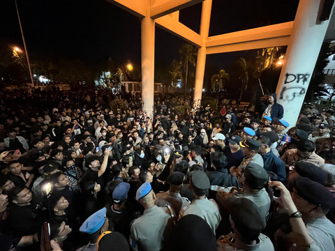 Aksi Demo Mahasiswa Part 2, DPRD Kalbar Janji Akan Sampaikan Tuntutan ke Pusat
