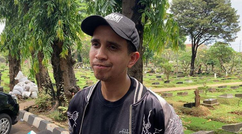 Datangi Makam Affan yang Tewas Dilindas Rantis Polisi, Andovi: Gue Mau Keadilan