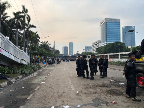 Update Kondisi di Depan DPR: Tol Dalkot Lancar, TNI-Polisi Siaga
