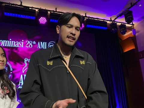 Masuk Nominasi Album Pop Terbaik di AMI Awards, Adrian Khalif: Berkat Doa Istri