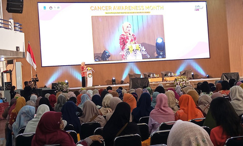 Ibu-ibu Dharma Wanita di Surabaya Gugah Kesadaran Masyarakat Deteksi Dini Kanker