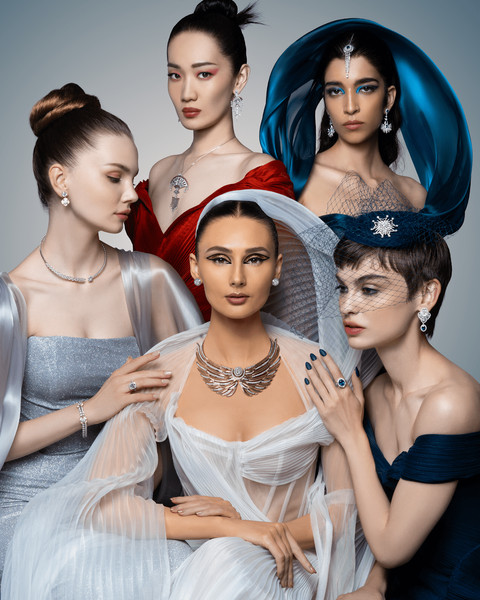 Saat Seni dan Perhiasan Berpadu, Megahnya Realms Collection di HUT ke-46 MONDIAL