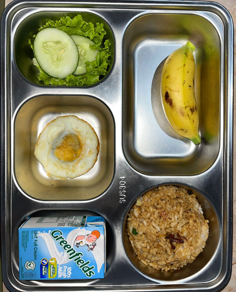 Prabowo Ulang Tahun, Menu Nasi Goreng Ramaikan Program MBG di Bandar Lampung