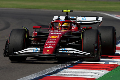 Strategi Ban Ferrari Dipertanyakan Hamilton di GP Malaysia