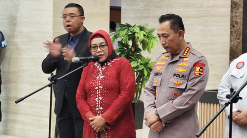 Keluarga Undang Kapolri Ziarah ke Makam Marsinah di Nganjuk