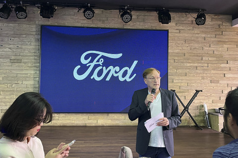 Ford: Pasar Mobil Premium Anjlok 40 Persen, Konsumen Beralih ke EV