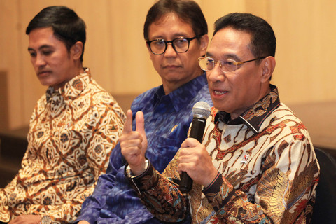 Menkes Ditanya soal Pegawainya Banyak Buncit: Wamennya Kurus, Nanti Diajak Lari