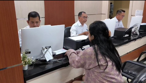 Mahasiswi di Palembang Digebuki Mantan Pacarnya yang Cemburu