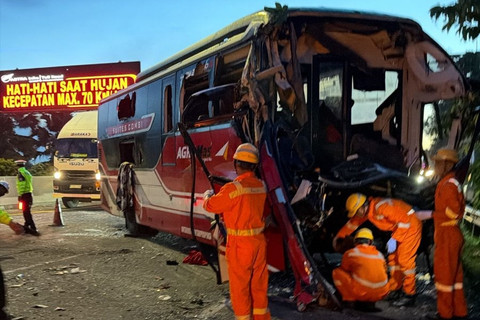 Identitas 5 Korban Tewas Kecelakaan Beruntun di Tol Cipali