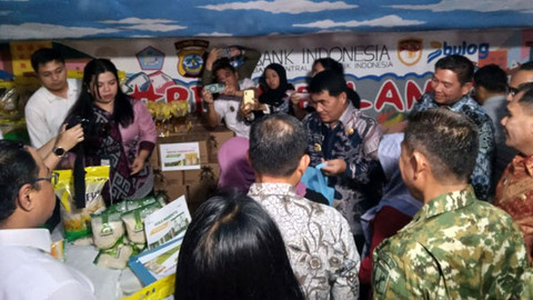 Jelang Natal, Gubernur Sulawesi Utara Resmikan Kios TPID Maju di Manado