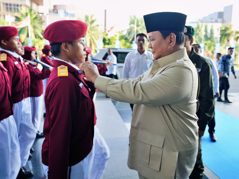 Hashim Ungkap Kisah Keluarga Miskin yang Buat Prabowo Lahirkan Sekolah Rakyat