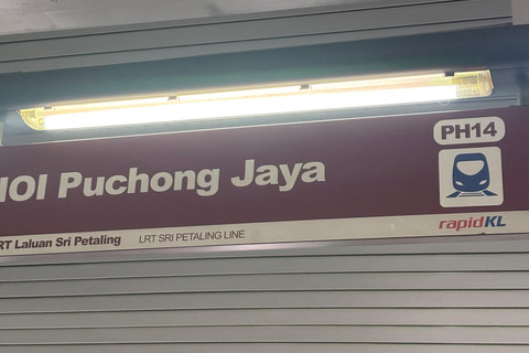 Puchong, Romansa, dan Obrolan soal Indonesia yang Merdeka Terburu-buru