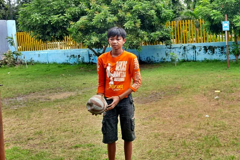 Kisah Kakak Beradik Yatim di Situbondo Putus Sekolah, Pilih Jadi Buruh Tani