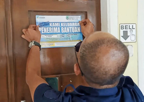 ‎Rumah Penerima Bansos di Majalengka Dipasang Stiker, Warga Mundur karena Malu