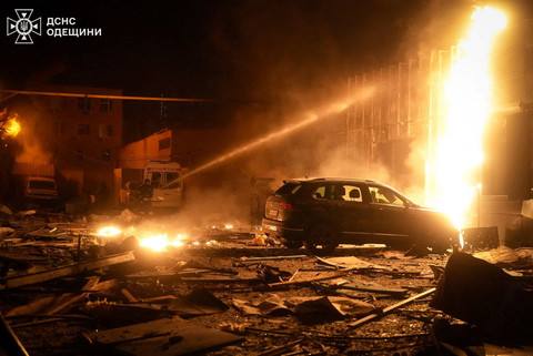 Foto: Serangan Drone Rusia Tewaskan 1 Orang di Pelabuhan Odessa