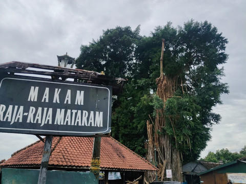 Keraton Gelar Sugengan, Awali Pangkas Beringin Usia 600 Tahun di Masjid Gedhe