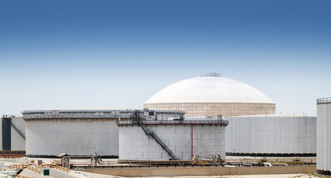 Harga Komoditas: Minyak Mentah Naik 0,3 Persen, Nikel Turun 0,7 Persen