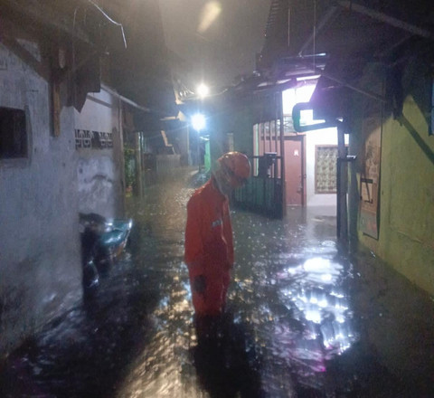 Update Banjir Jakarta, 45 RT-13 Ruas Jalan Tergenang