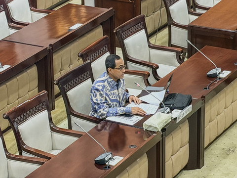 Fit & Proper Test DK OJK, Hasan Paparkan Target Kinerja Pasar Modal hingga 2031