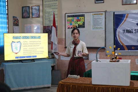 Ujian Tulisan vs Ujian Karya: Mengukur Pintar atau Membentuk Makna?