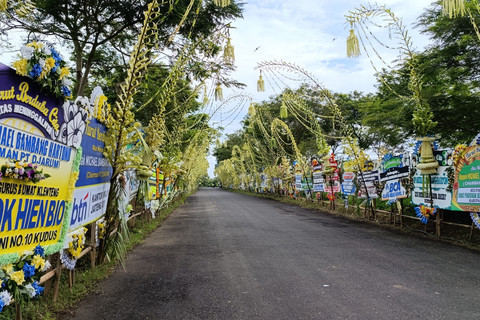 Karangan Bunga Duka Cita Penuhi Kompleks Makam Jelang Pemakaman Bambang Hartono