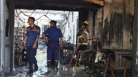 Kebakaran Landa Kafe di Medan, Api Diduga Berasal dari Dapur