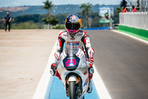 Moto3 Amerika: Veda Ega Pratama Start Ke-4