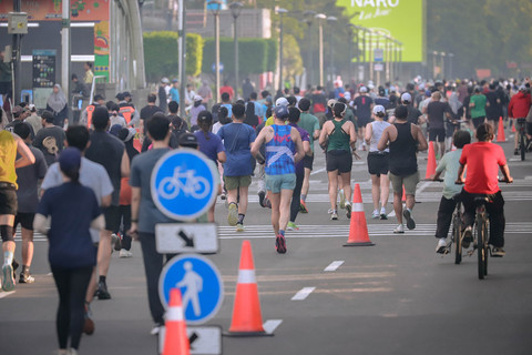 Foto: Warga Kembali Padati CFD usai Libur Lebaran