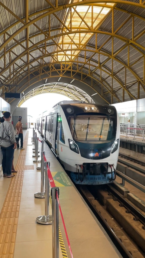 LRT Sumsel Layani 213 Ribu Penumpang, Ekonomi Palembang Terdongkrak