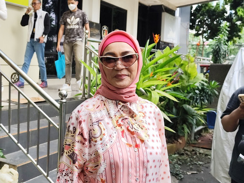 Firdha Razak Ditanya 30 Pertanyaan dalam Kasus Dugaan Poliandri Menantunya