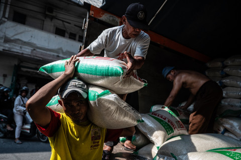 Foto: Harga Beras Naik, Inflasi Jawa Tengah 3,54 Persen