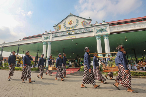 Kirab Mangayubagyo, Simbol Syukur dan Harmoni di Yogyakarta