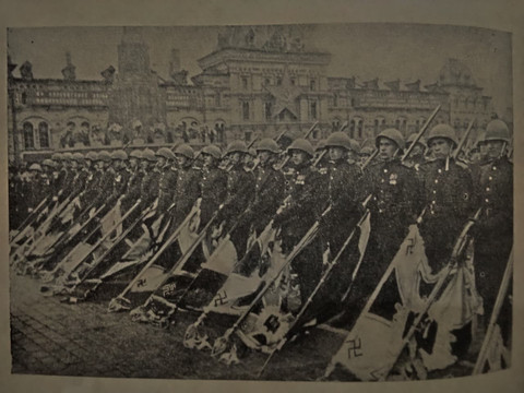 Pasukan Untermenschen di Bawah Panji Hitler