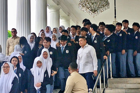 Seskab Teddy: Instruksi Presiden, Hari Ini Kita Buka Istana untuk Anak Sekolah