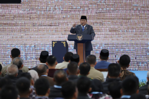 Saat Prabowo Saksikan Gunungan Uang Sitaan Satgas PKH Diserahkan ke Negara