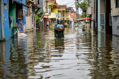Foto: Banjir Rendam Dayeuhkolot, Bandung