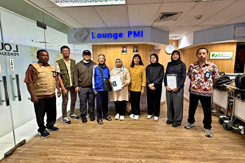 Kemensos Jemput dan Rawat WNI Lansia Telantar di Taiwan