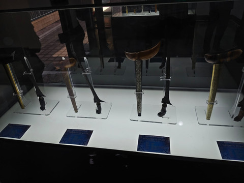 Kisah Keris Ratusan Tahun dan Tangan Empu Perempuan yang Membentuknya