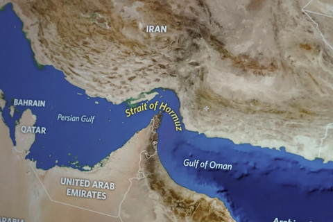 Militer AS Luncurkan Operasi Baru, Amankan Selat Hormuz