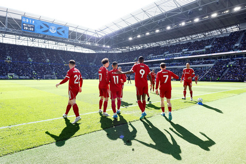 Foto: Liverpool Amankan Tiga Poin dari Markas Everton