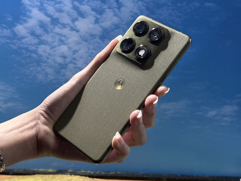 Motorola Signature Rilis di RI, Bawa 4 Kamera 50 MP