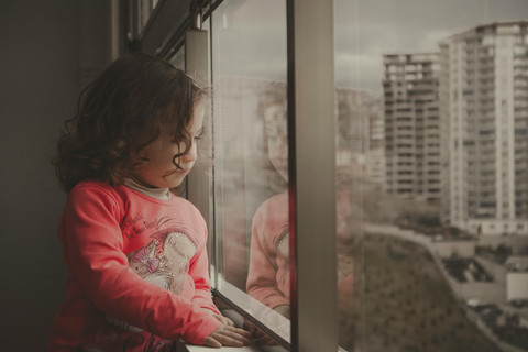 Anak Tengah: Ada, tapi Tak Terlihat