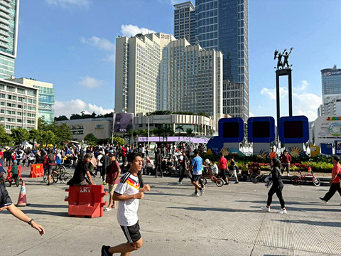 Cerita Nofan, Warga Sukabumi yang Datang ke Jakarta Hanya untuk Lari di CFD