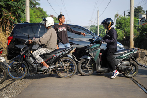 Mitos atau Fakta, Perlintasan Sebidang Sebabkan Kendaraan Mogok?