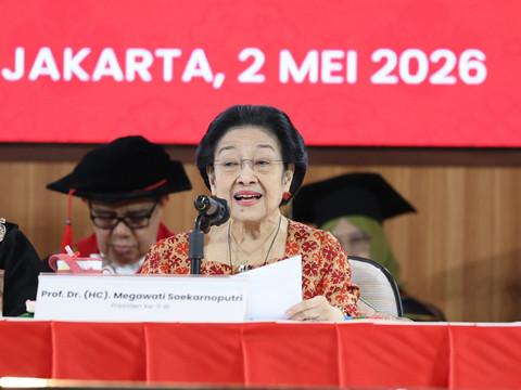 Pengukuhan Arief Hidayat, Megawati Bicara Pemilu hingga Kasus Andrie Yunus
